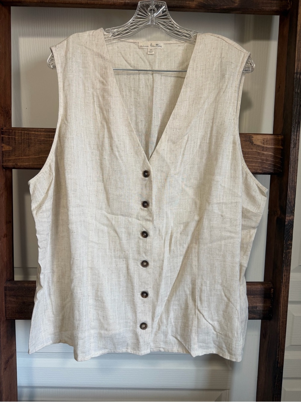 nine britton Cream Button-Front Linen-Blend Tank